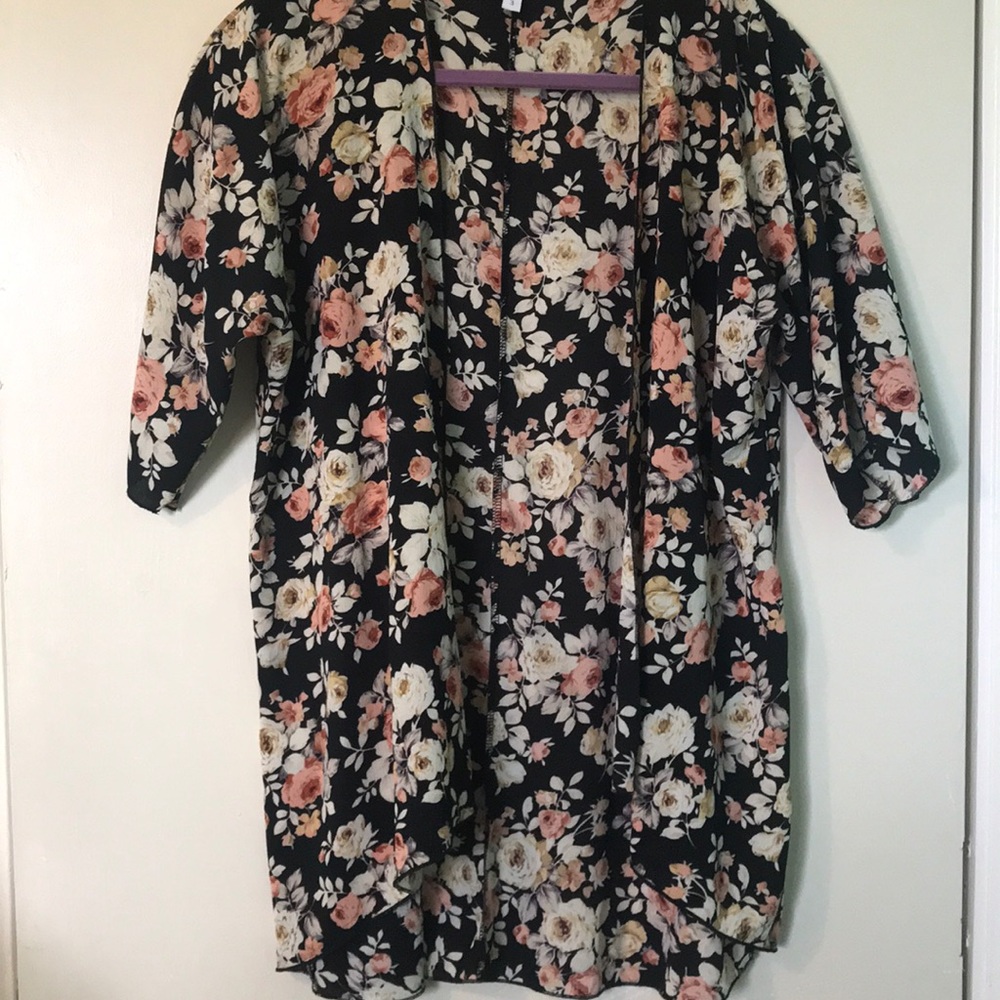Lularoe floral kimono/coverup